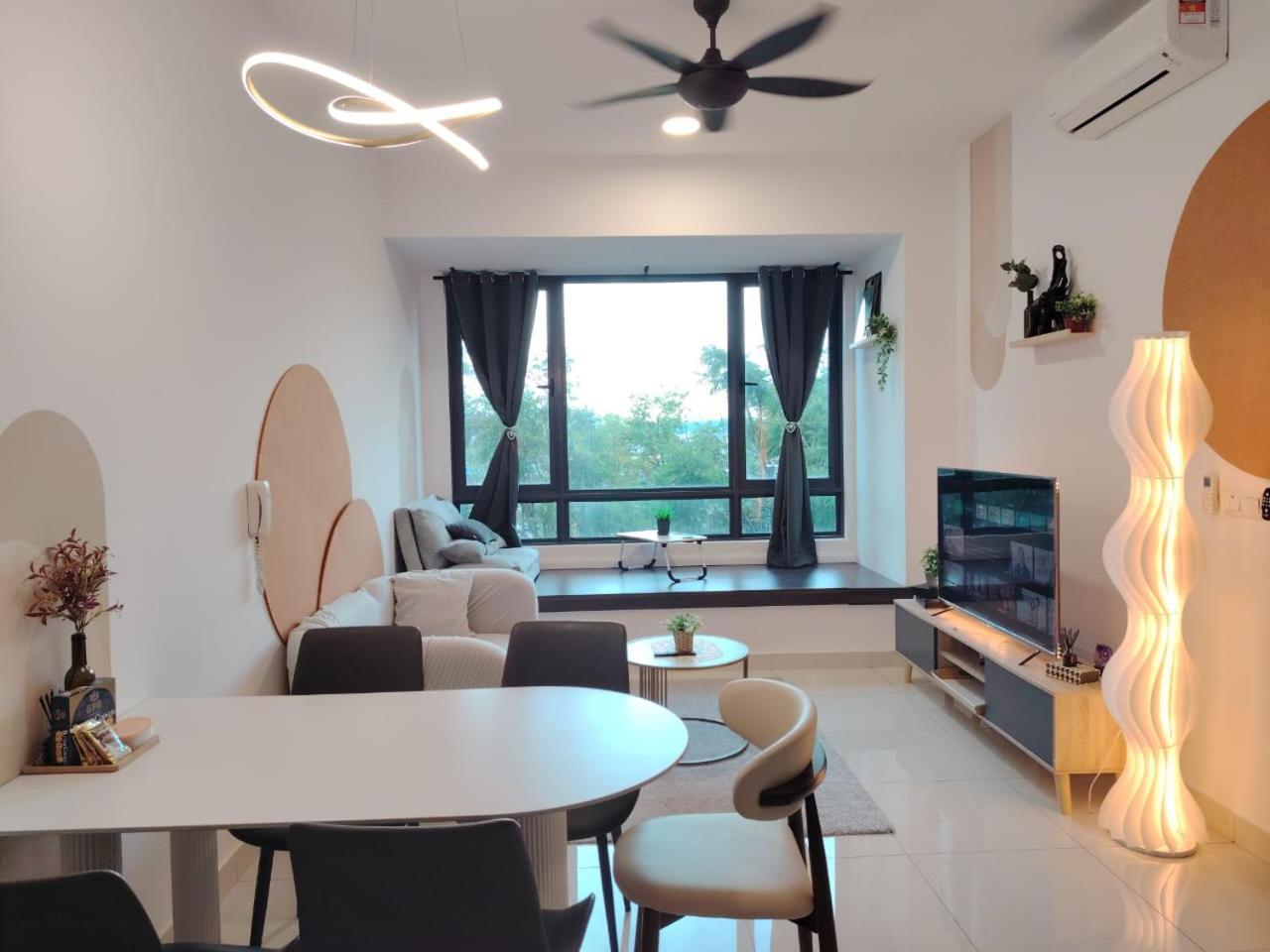 Greenfield Residence With Amazing Pool View And High-Speed Wi-Fi Petaling Jaya Eksteriør bilde