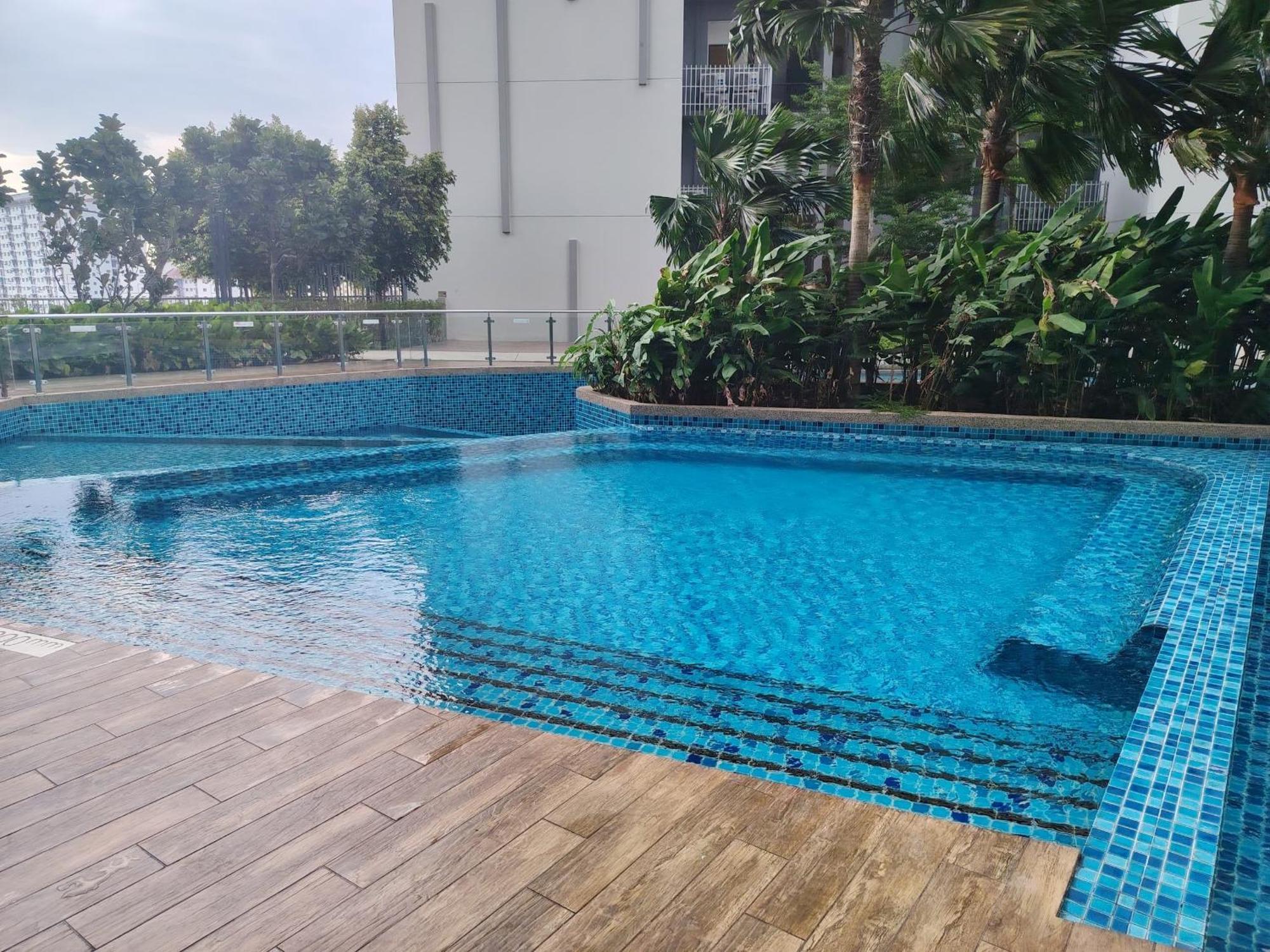 Greenfield Residence With Amazing Pool View And High-Speed Wi-Fi Petaling Jaya Eksteriør bilde