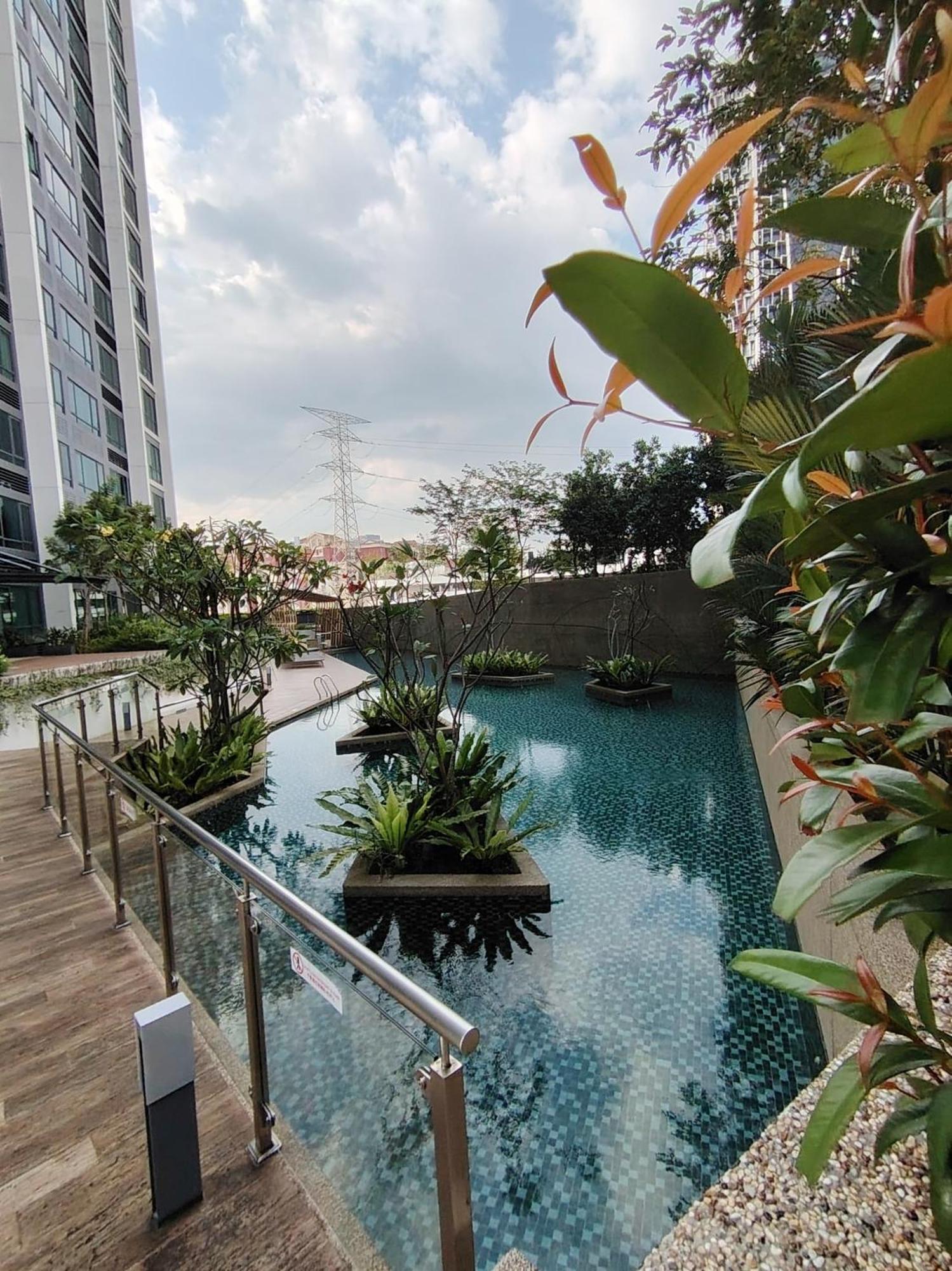 Greenfield Residence With Amazing Pool View And High-Speed Wi-Fi Petaling Jaya Eksteriør bilde